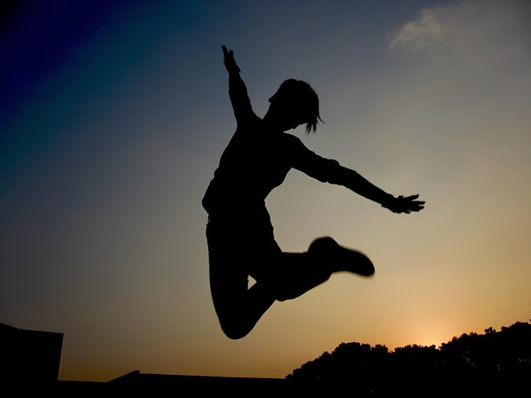 她珍视与队 她珍视与队