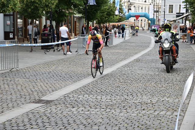 初期也曾遭 初期也曾遭